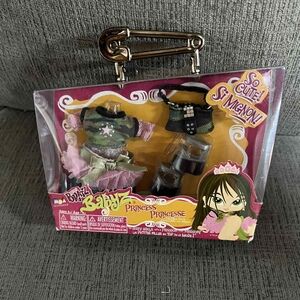 Bratz Babyz Princess Doll Outfit Set - Pink and Black